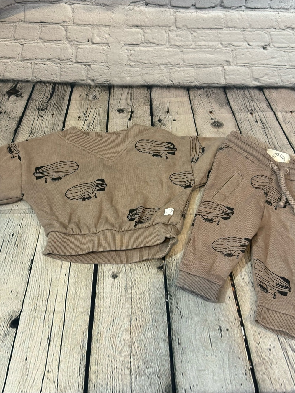 Sproet & Sprout Blimp Pattern Baby Jogger Set